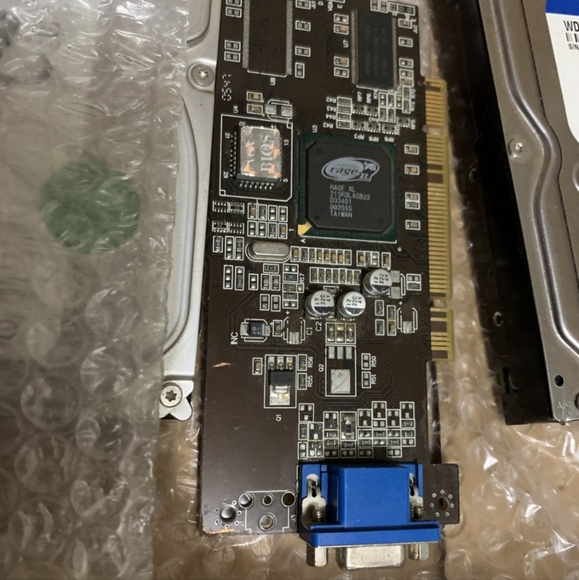 Lot Bunch of Computer Parts and Upgrades. Including Ram, SSD, HDD, Graphic cards - Picture 11 of 12